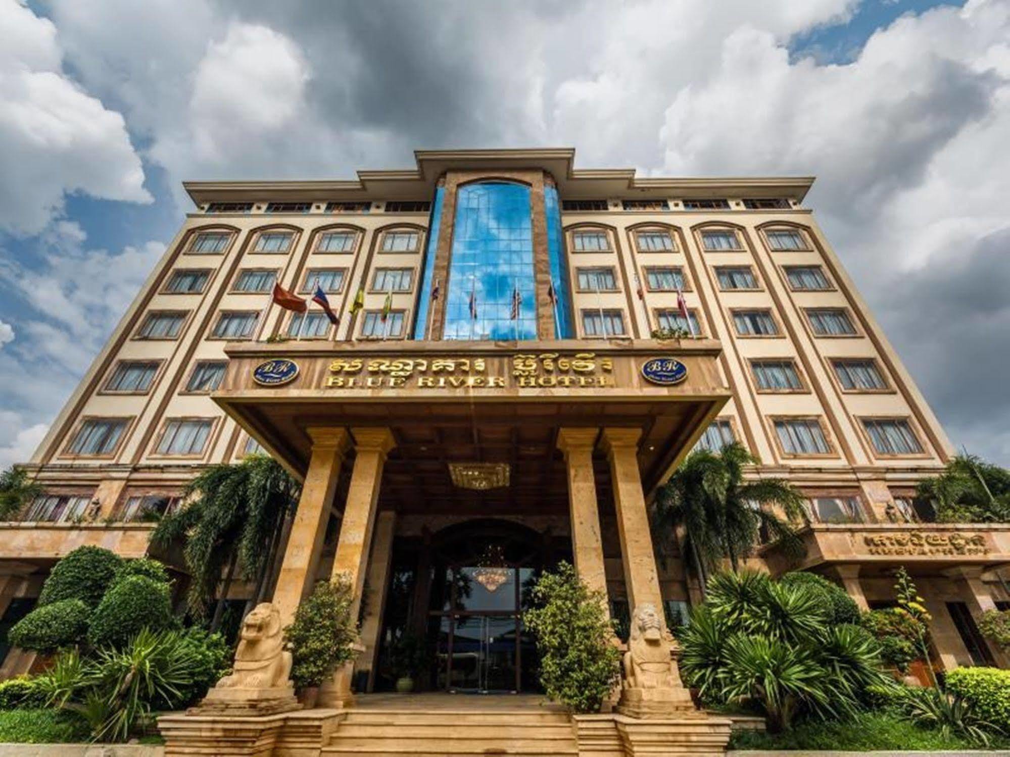 Blue River Hotel Phnom-Penh Buitenkant foto